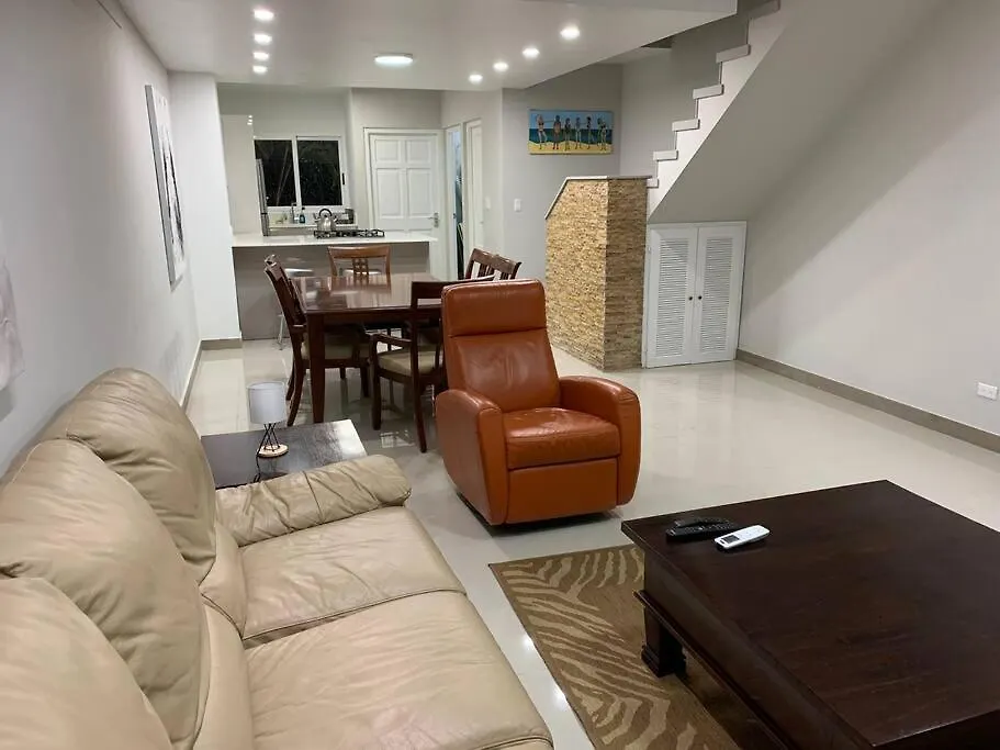 Amazing 2-Bedroom Townhouse Near Eagle Beach Palm Beach Apartmán